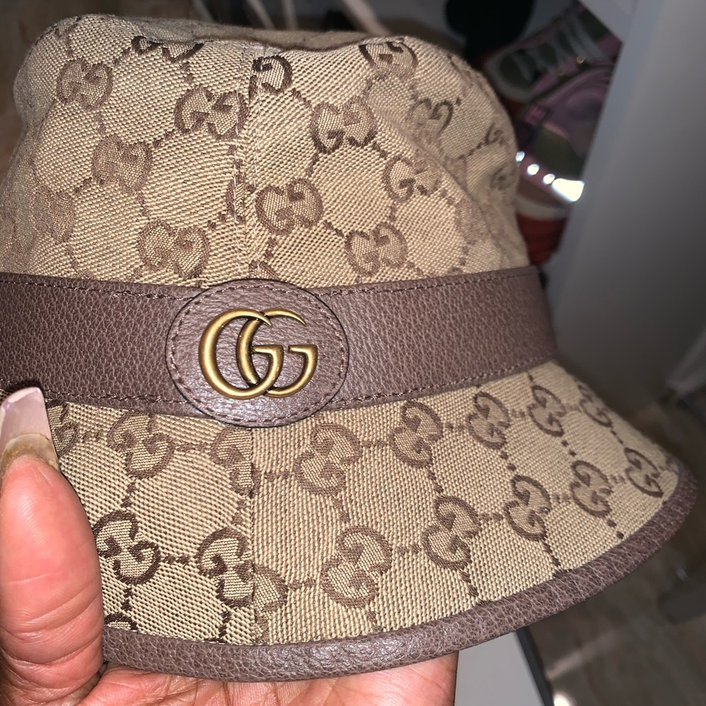 SOLD‼️🥳🎉HP🥳 Gucci fedora canvas GG hat PRICE IS FIRM ‼️ - Picture 8 of 12